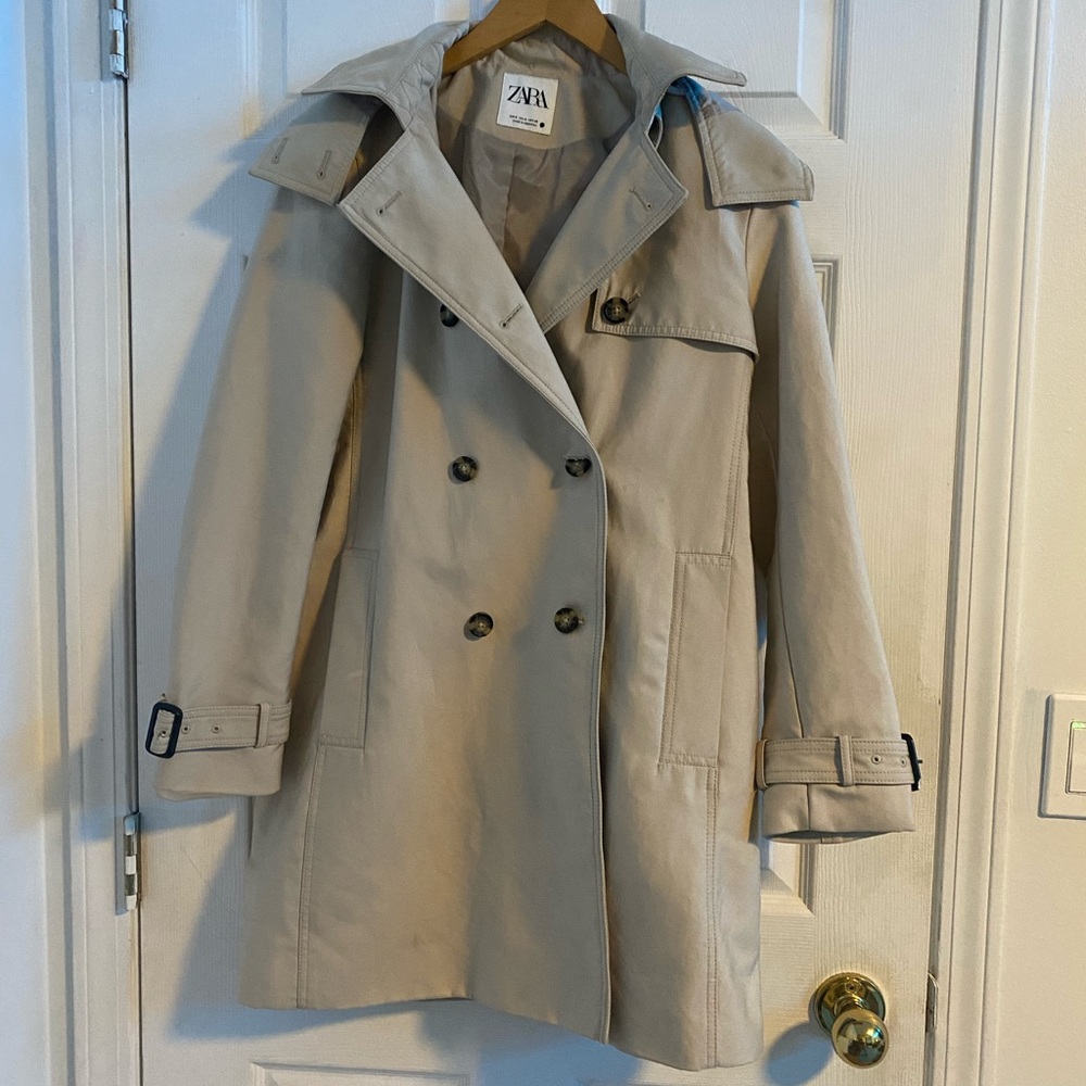 Zara Beige Double-Breasted Trench Coat
